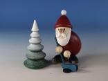 Miniaturfigur Weihnachtsmann Eishockeyspieler mit verschneiten Baum BxH 7,5x9,6cm