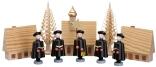 Weihnachtsdekoration Kurrendefiguren mit Bäume Häuser und Kirche hell Höhe ca 10cm