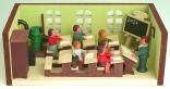 Miniaturstube Klassenzimmer mit Lehrer BxHxT 11x4x6 cm