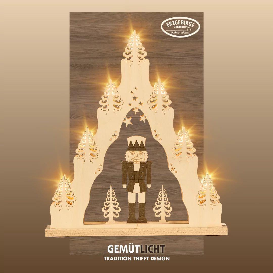 Lichterspitze Nussknacker mit elektrischer Beleuchtung BxHxT 38,0x43,0x4,5cm