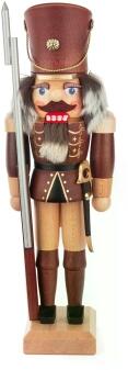 Nussknacker – traditioneller Soldat in brauner Lasur mit Speer, Mütze und Gewehr – BxHxT 12 x 38,5 x
