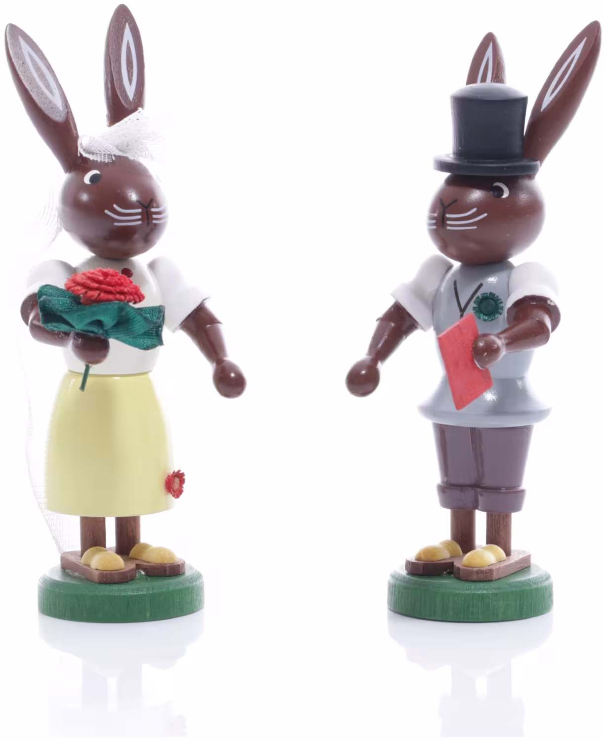 Osterfigur Hasenpaar Braut und Bräutigam aus Holz mit Zylinder und Blumenstrauß von Erzgebirgische