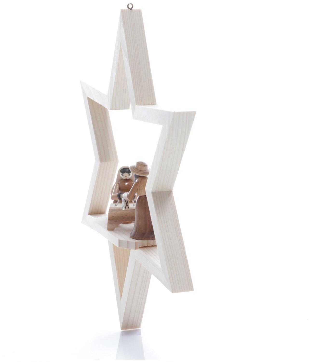 Fensterdekoration - Fensterbild Stern Natur mit Maria , Josef & Kind - BxHxT 20x23x4cm