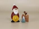 Weihnachtsfigur Weihnachtsmann mit Lampion und Zaun mit Vogel BxH 5x9,5cm