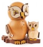 Räucherfigur – detailreiche Eule mit liebevollem Nachwuchs, naturfarbene Holztöne – BxH = 15 x 16 cm