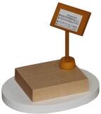 Weihnachtsfigur – filigranes Notenpult mit detaillierten Notenblättern, naturfarben – H = 7 cm