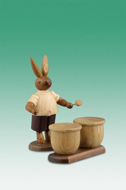 Osterdekoration Osterhase Musikant mit Kesselpauke aus Holz von KDE-Kunstgewerbliche Drechslerei