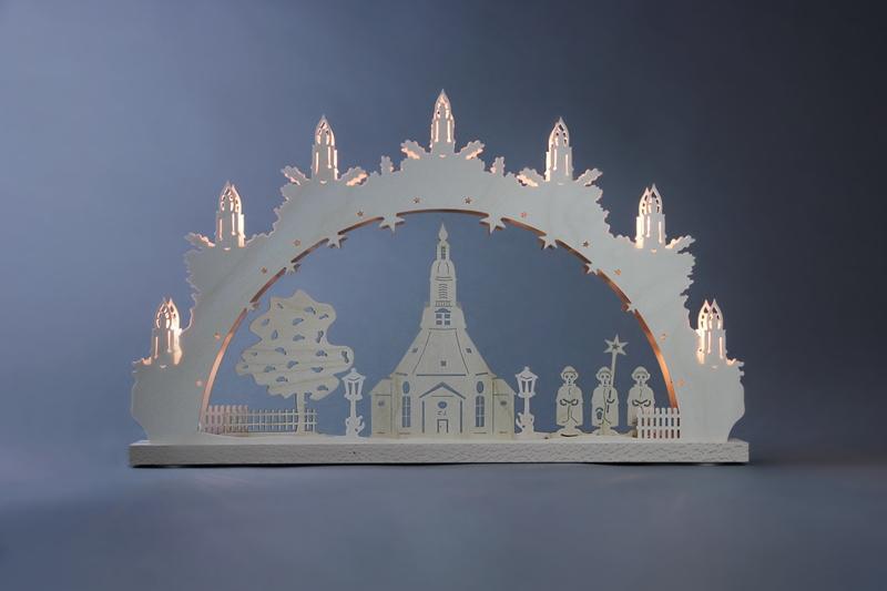 Schwibbogen Handgefertigter Lichterbogen aus Naturholz mit Seiffener Kirche und Kurrendesängern,