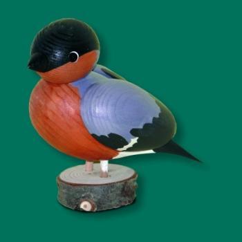 Vogelfigur – detailreicher und wetterfester Gimpel in lebhaftem Rot – HxB = 11 x 6 cm