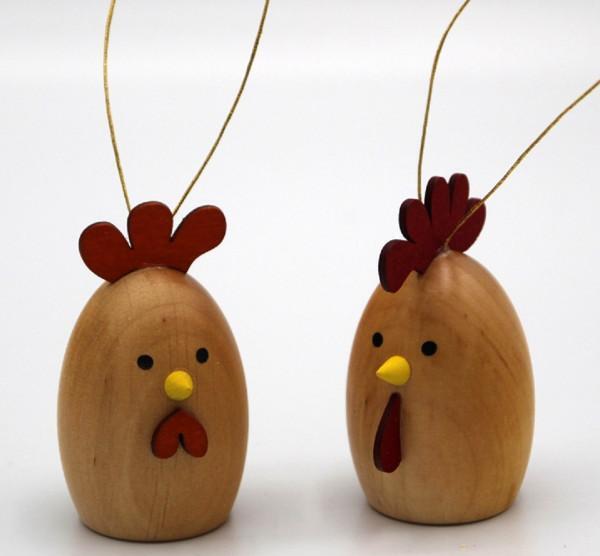 Baumbehang – detailreich geschnitzter Hahn und Huhn in natürlicher Holzoptik – BxHxT = 3,5 x 6 x 4