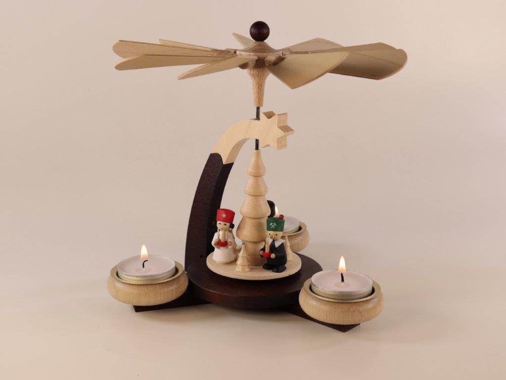Weihnachtspyramide &ndash; detailreiche Engel-, Bergmann- und Nussknacker-Szene, naturbraun, f&uuml;r 3 Teelichter &ndash; H = 19 cm