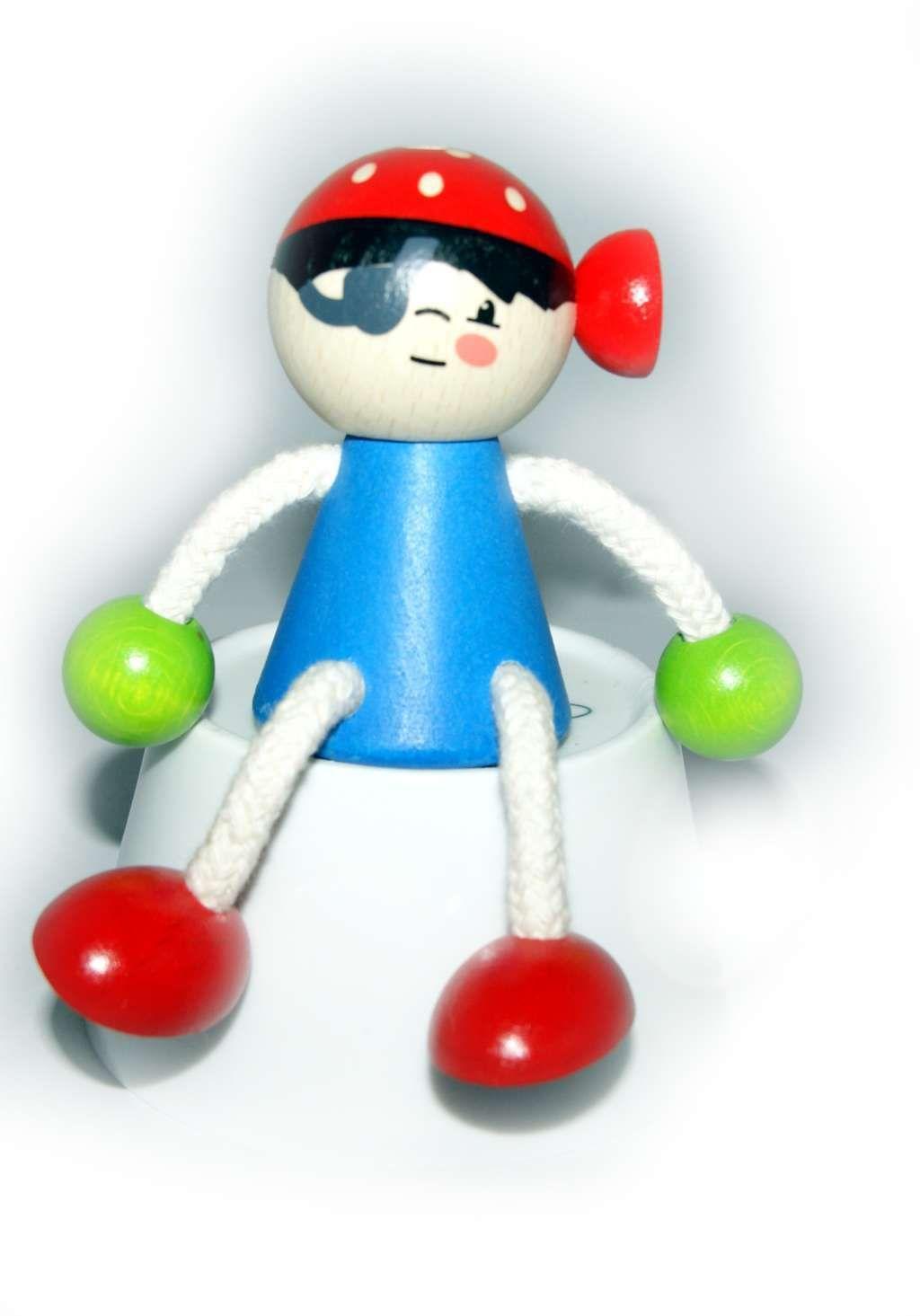 Schwingfigur &ndash; fr&ouml;hlicher Pirat mit beweglichen Kordelarmen bunt lackiert &ndash; BxHxT 10 x 12 x 7 cm