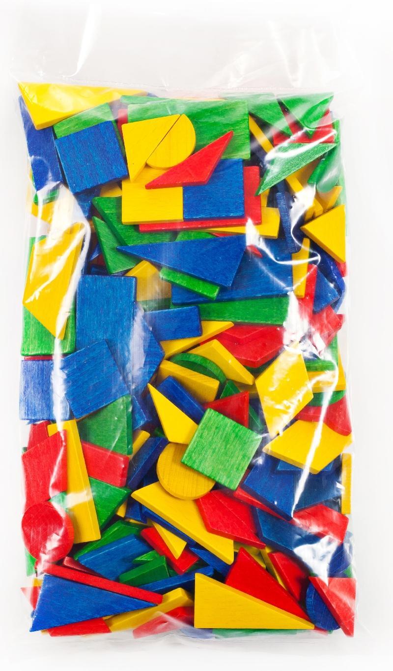 Holzspielzeug Legetäfelchen Kennlernpackung von SINA Spielzeug GmbH, bunte geometrische Holzformen