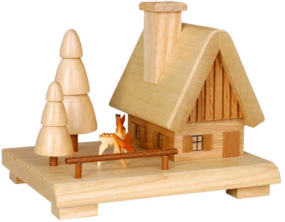 R&auml;ucherhaus &ndash; zauberhaftes Holzhaus mit detailreichen Rehen und B&auml;umen, naturfarben &ndash; BxHxT = 15 x 12 x 11 cm