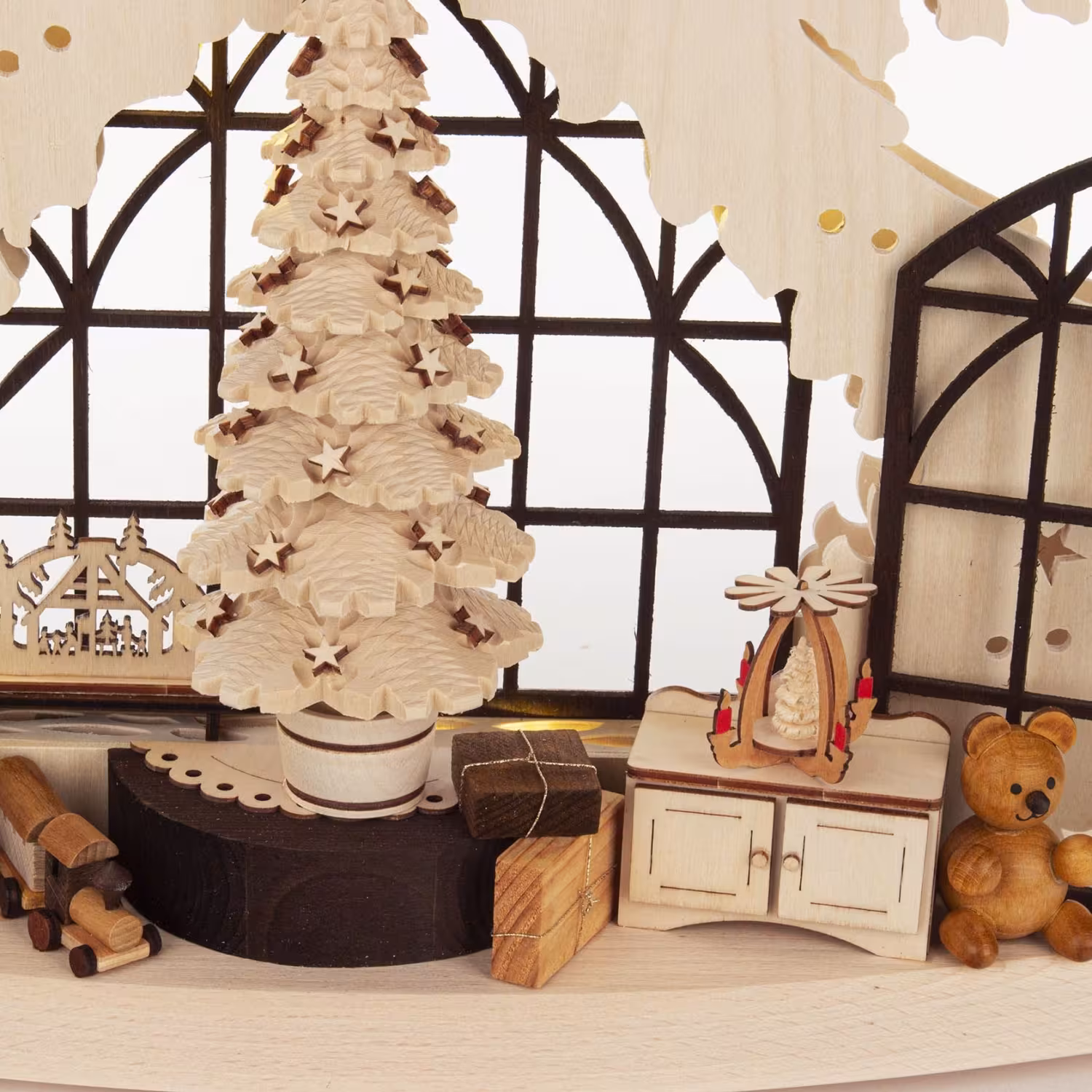 Schwibbogen mit detailreicher Tanne, Weihnachtsstube und Mini-Pyramide mit warmweißen LEDs aus Holz