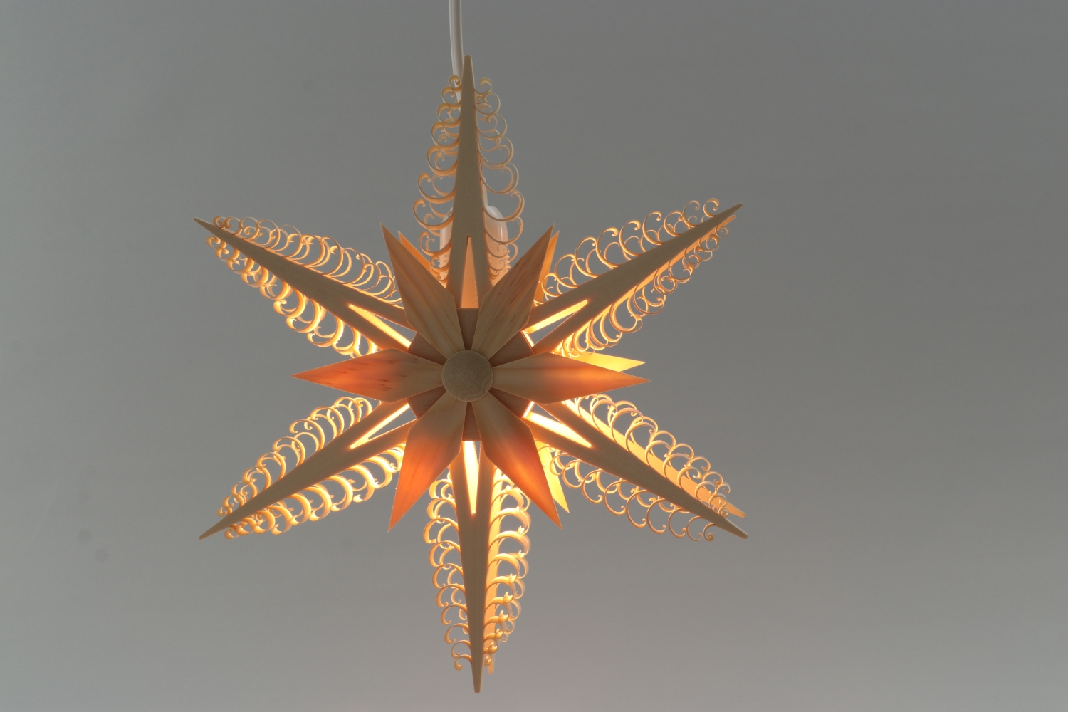 Spanstern doppelt el. Beleuchtet Mitte Kieferstern - Ansicht im beleuchteten Zustand