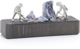 Miniaturbergwerk - Bergmänner Wismut-Kumpel mit Werkzeug und Edelsteine - BxHxT 7,5x13x4,5cm