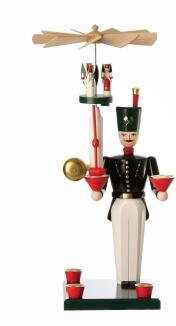 Lichterfigur – farbiger Glockenbergmann mit Engelspyramide und Holztüllen – BxHxT 13,5x40x15,5cm