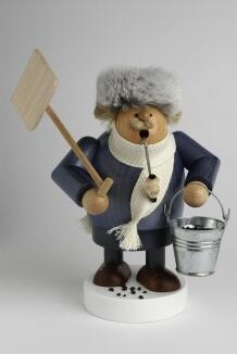 Räuchermann – detailreicher Schneeschipper mit grauem Oberteil, Pelzhut und Eimer – BxHxT = 13 x 19 