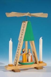 Miniatur Wärmespiel-Pyramide – Drei Könige in Grün naturfarbene Holzkonstruktion für Puppenkerzen