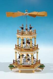 Weihnachtspyramide – filigrane Bergmannszene mit historischem Aufzug, naturfarben, 3 Etagen – BxHxT 