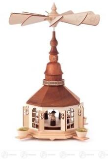 Pyramide – zauberhafte Seiffener Kirche mit detailreicher Kurrende, naturfarben – BxHxT = 20,5 x 29 