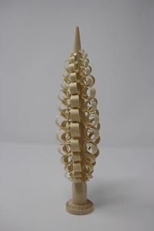 Spanbaum – filigran gestaltet mit eleganter Spitze, naturfarben – BxHxT = 6 x 14 x 6 cm