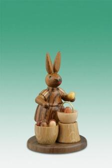 Osterdekoration Osterhase bei den Ostervorbereitungen Höhe 7,5cm