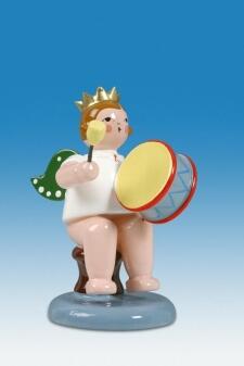 Holzfigur Engel sitzend mit Trommel von KDE-Kunstgewerbliche Drechslerei Ellmann aus dem Erzgebirge,