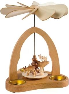 Teelichtpyramide – geschnitzte Waldszene mit Hirsch und Rehkitz – BxHxT 18 x 23 x 18 cm