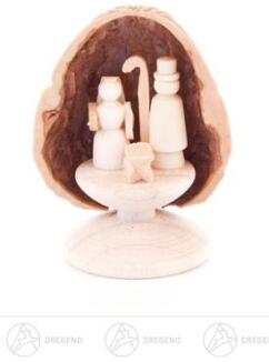Miniatur Walnussschale mit Geburt Breite x Höhe x Tiefe 3 cmx4,5 cmx2,5 cm