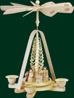Tischpyramide mit Christi Geburt, Schäfer und Spanbäumen aus naturbelassenem Holz von Erzgebirgische
