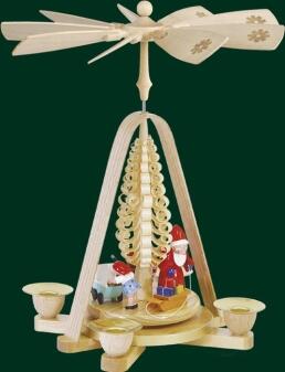 Tischpyramide – farbenfroher Weihnachtsmann mit Schlitten und Spanbaum aus Holz von Erzgebirgische