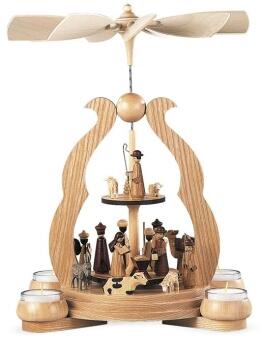 Teelichtpyramide mit Figuren der Geburt Christi und Schäfer, naturbelassenes Holz aus dem Erzgebirge