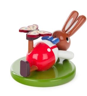 Osterhase Holzfigur klein liegend mit Schmetterling von Großhandel Dregeno, handgefertigt aus dem