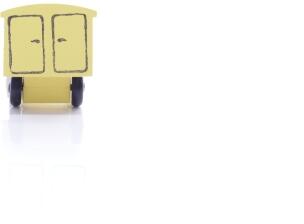 Holzspielzeug - Miniaturfahrzeug Lastenauto Postauto Bunt - Ansicht Hinten - es sind noch viele andere Autos im Shop