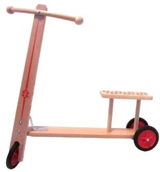 Holzspielzeug - stabiler Holzroller 'Kai' mit Sitzbank – LxH ca. 62x63 cm