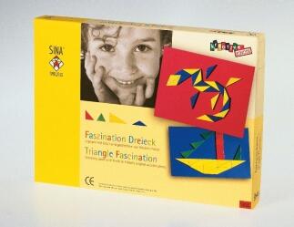 Holzspielzeug - farbiges Legespiel Faszination Dreieck - LxBxH 310x225x35mm