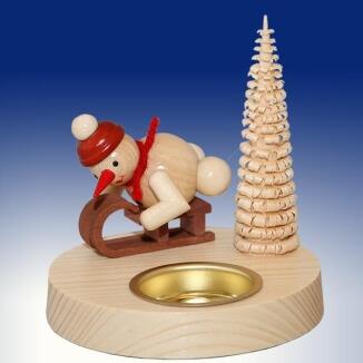 Kerzenhalter – fröhlicher Schneemann auf Schlitten mit Mütze und Bäumchen, naturfarben – BxHxT = 10