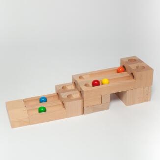 Kugelbahn – Kreative Holzkugelbahn im Kasten Traversen S Natur/Bunt – LxBxH ca. 27x27x6 cm