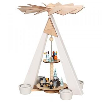 Teelichtpyramide – detailreiches Winterdorf mit Kurrendesängern und Laternenkindern, weiß-natur,