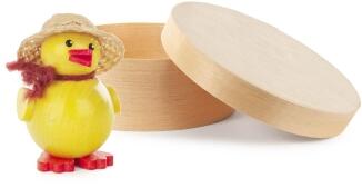 Miniatur Spandose – fröhliches Küken mit Strohhut, bunt bemalt – BxHxT = 8,5 x 6 x 5 cm