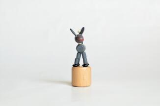 Wackelfigur – Tolles Holzspielzeug Esel – Höhe ca. 8,5 cm
