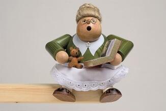 Räuchermann – liebevolle Märchentante mit grünem Oberteil, Märchenbuch und Teddy – BxHxT = 13 x 16 x