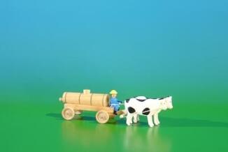 Miniaturgespann – rustikales Jauchefass mit Ochsen naturfarben – BxHxT ca. 9x3,5x2 cm