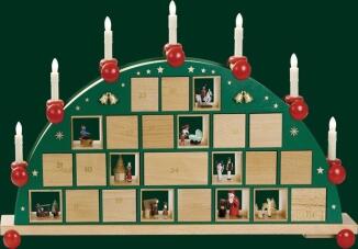 Schwibbogen – detailreicher Adventskalender mit bunten Holzlaternen, elektrischer Beleuchtung –