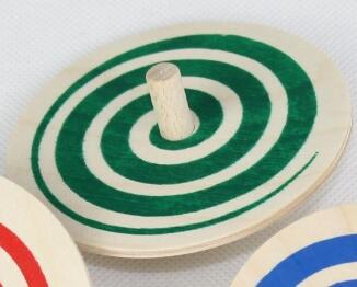 Holzspielzeug - Spiralkreisel Grün - LxBxH 8x8x3,4cm
