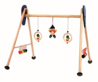 Babyspielgerät – liebevoll gestaltetes Spieltrapez mit bunten Holzfiguren und Glöckchen farbig –