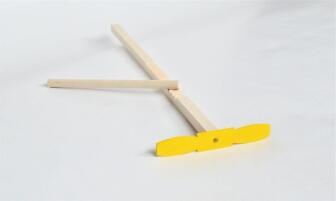 Holzspielzeug Knobelspiel „Hui Hui“ HxB 27x7,5cm