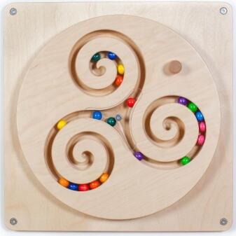 Holzspielzeug - Wandspiel Kugelwirbel - LxBxH 485x485x80mm
